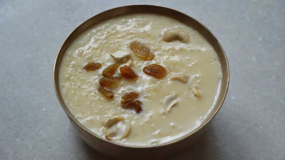 Bengali Payesh Recipe: Traditional Rice Pudding With Milk, Sugar And Cardamom