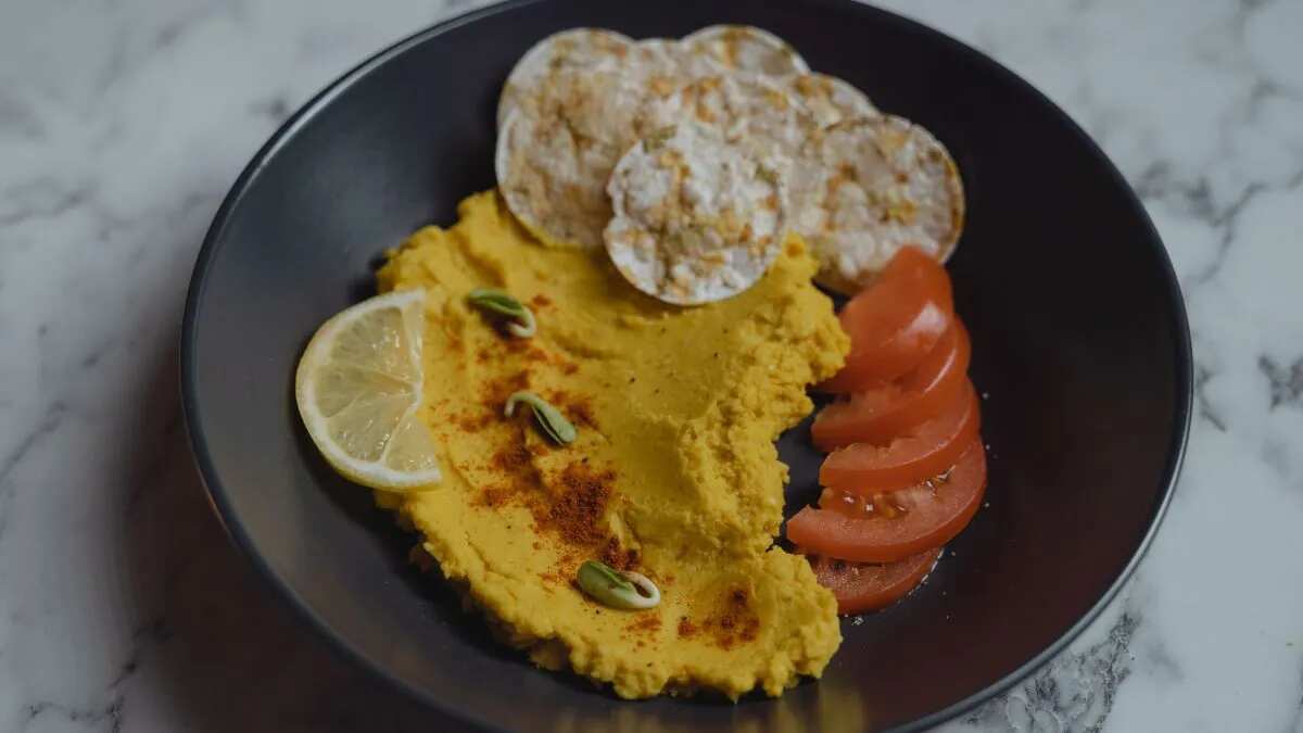 Pumpkin Hummus: A Creamy Autumn Dip To Make At Home