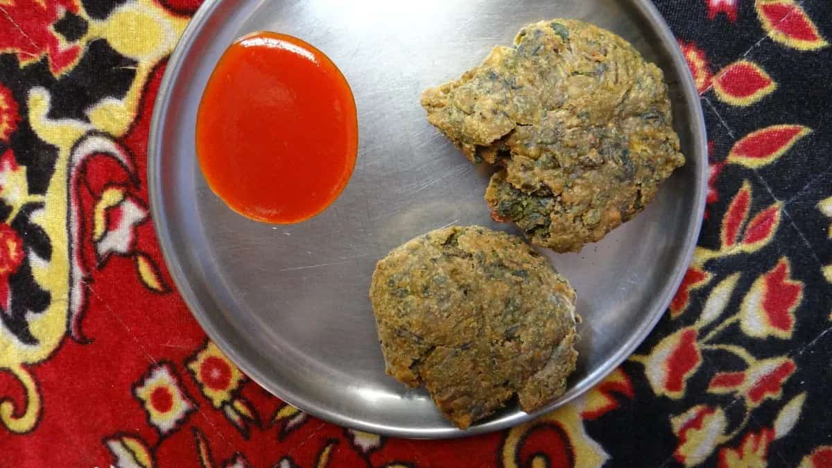 Kothimbir Vadi: The Maharashtrian Tea-Time Snack Made With Fresh Coriander