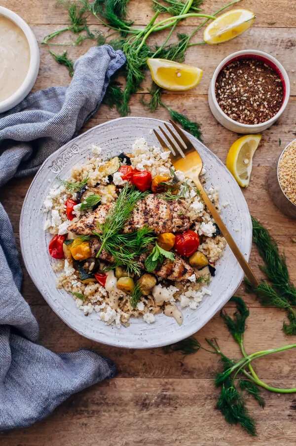 How to make Za'atar Grilled Chicken Bulgur Bowls With Tahini Sauce Recipe