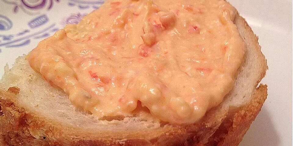 Roasted Garlic Tyrokavteri