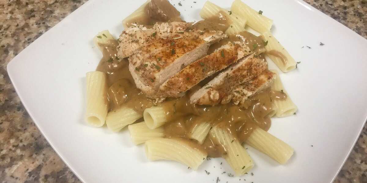 Skillet Chicken Cordon Bleu