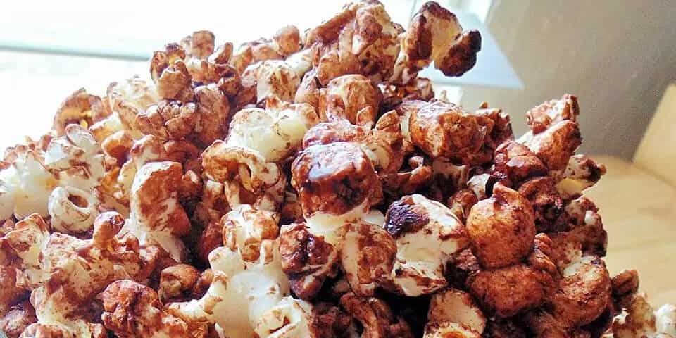 How to make Stovetop Dark Chocolate Popcorn Recipe