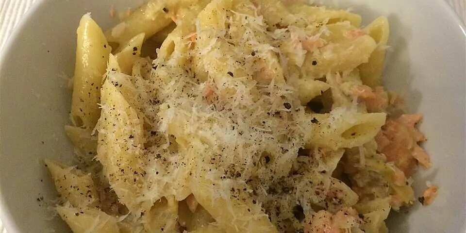 How to make Smoked Salmon And Artichoke In Alfredo Sauce Recipe