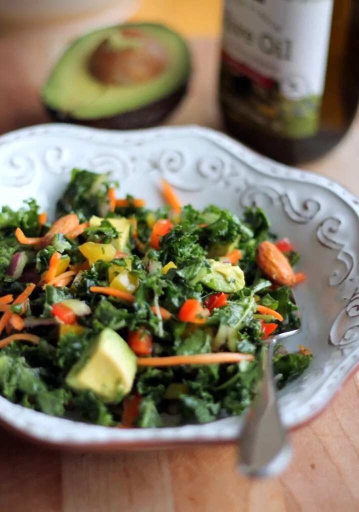 How to make Kale Rainbow Detox Salad With Lemon Vinaigrette Recipe