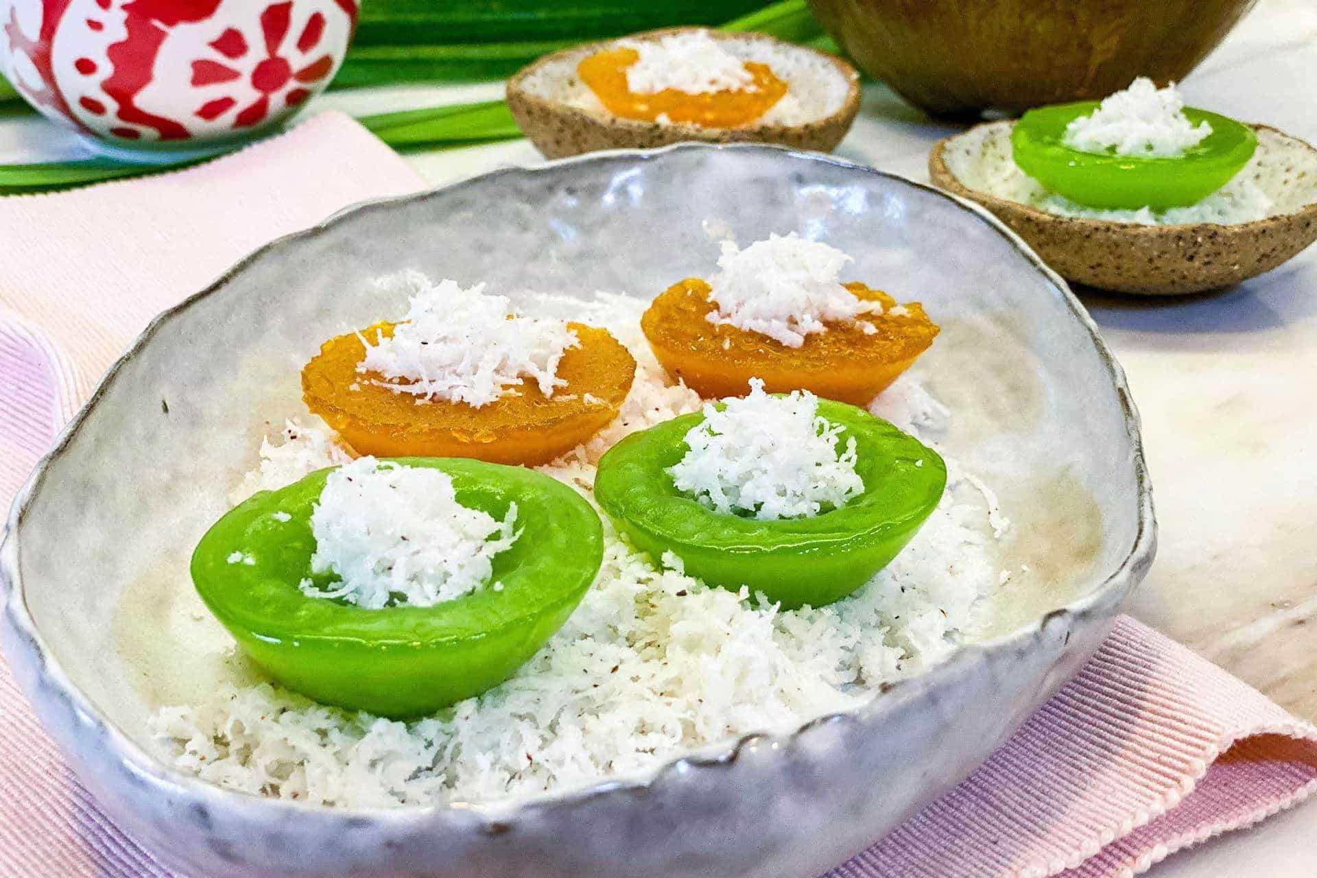 How to make Toothsome Pandan And Pumpkin Kueh Kosui Recipe