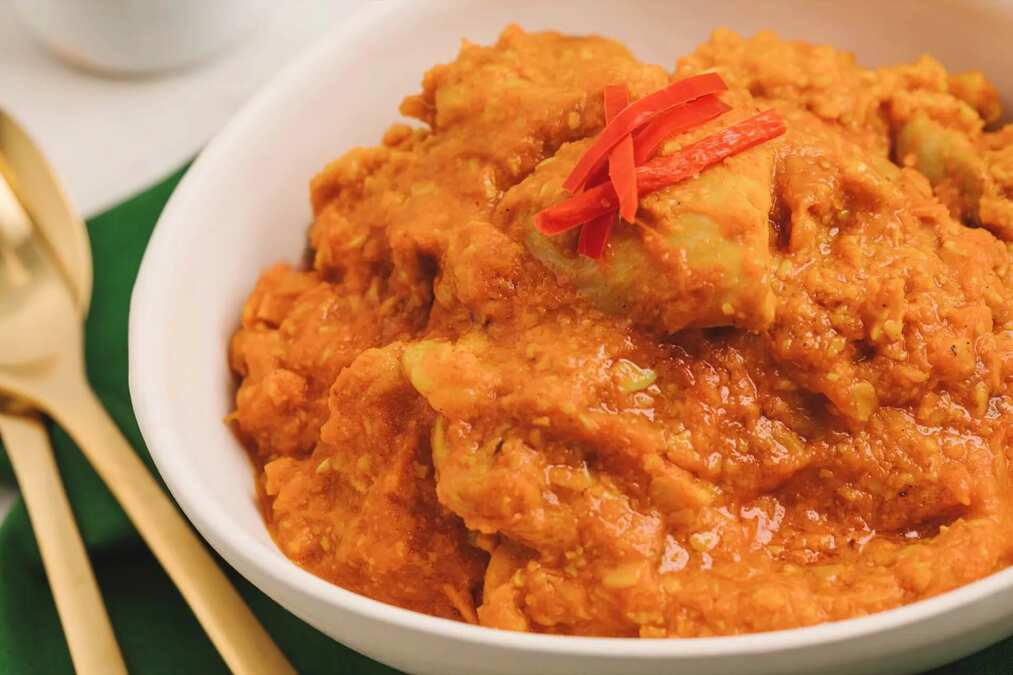 Tomato Tumeric Chicken