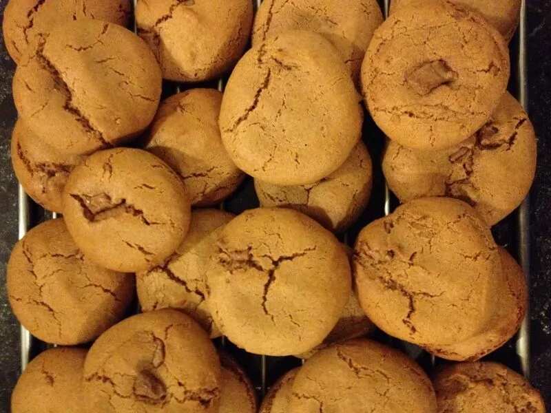 How to make Chewy Chocolate Fudge Biscuits Recipe