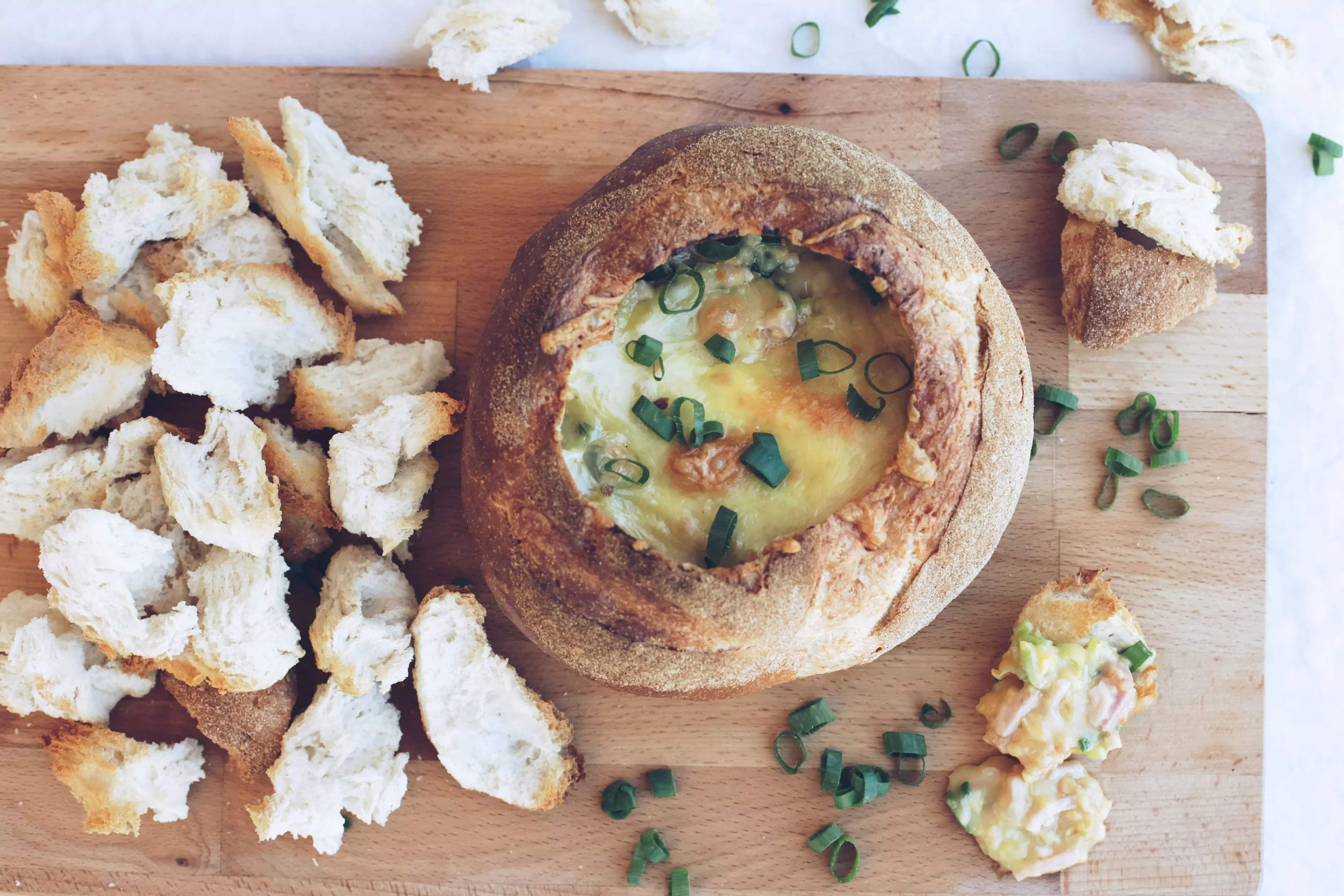 How to make Hot Cheesy Corn Cob Loaf Dip Recipe