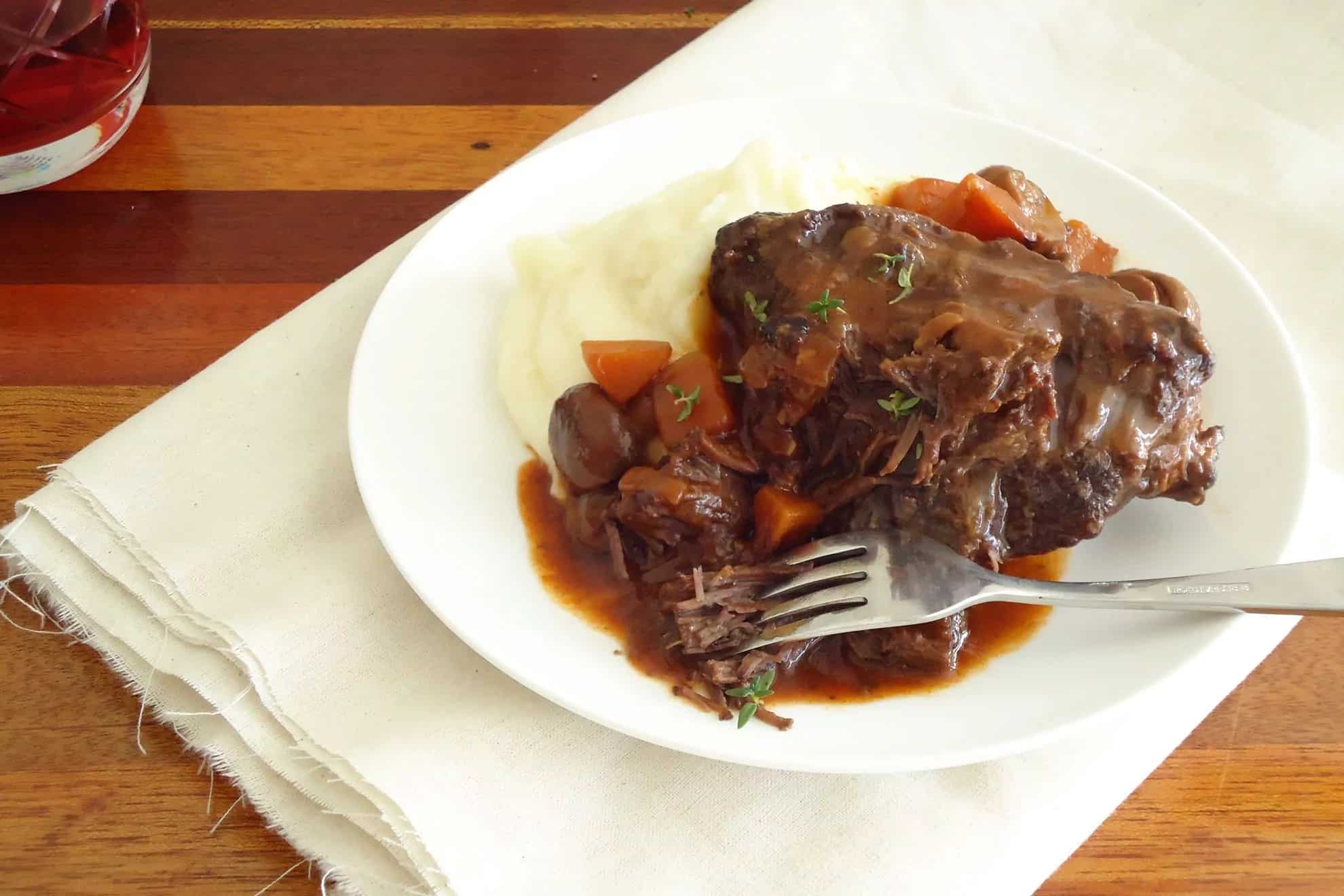 How to make Slow Cooker Beef Cheeks In Red Wine Recipe