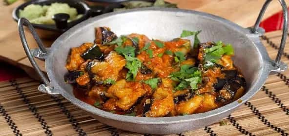 How to make Baingan-peanut Curry Recipe