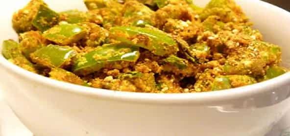 How to make Besan Shimla Mirch Recipe