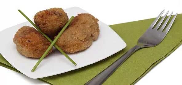 Kheema And Besan Balls