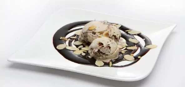How to make Roasted Almond Ice-cream Recipe