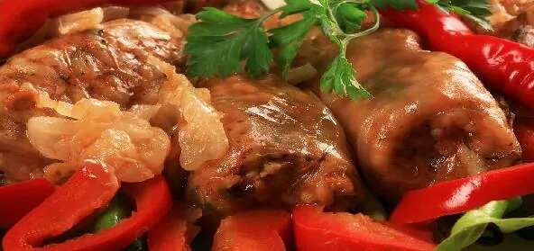 Steamed Mutton Kofta In Cabbage Leaves