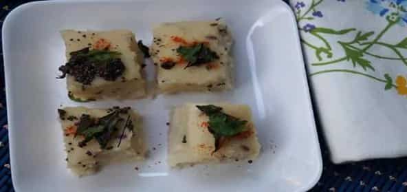 How to make Urad Dal Dhokla Recipe