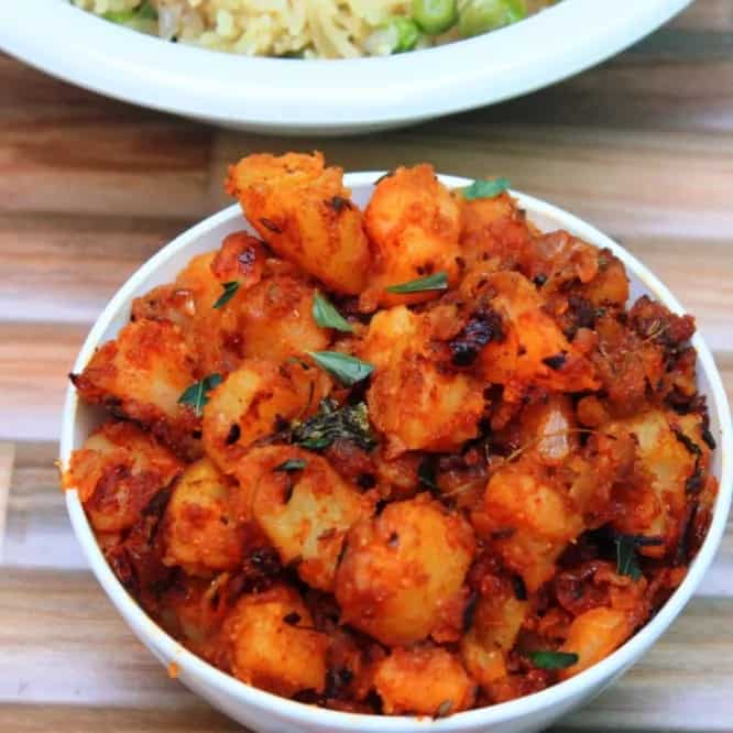 Jeera Aloo Sabzi (Recipe In Hindi)