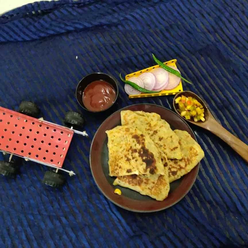 How to make Aloo Pizza Paratha Recipe