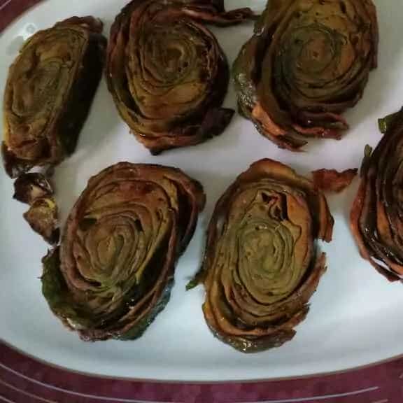 How to make Arbi Ke Patode Recipe