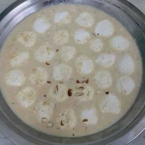 How to make Badaami Rabri Rasmalai (with Paneer) Recipe