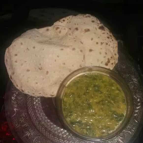 How to make Dal Bhaji Or Palak Ki Dal [moong Dal With Spinach] Recipe