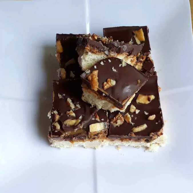 Dulche de leche bars