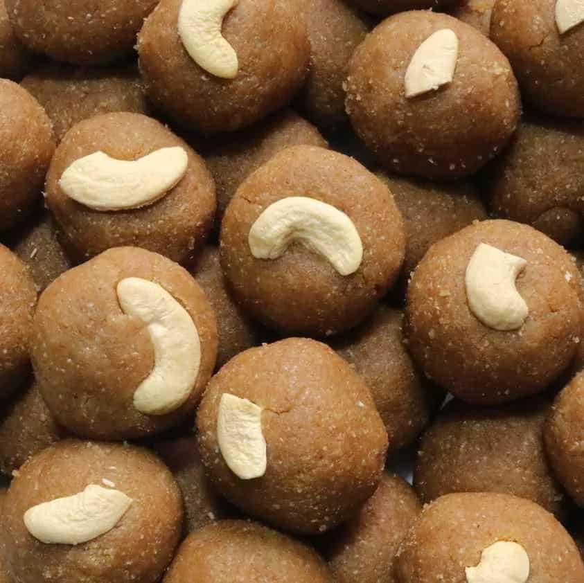 How to make Kaskaas Pinni (poppy Seeds) Recipe