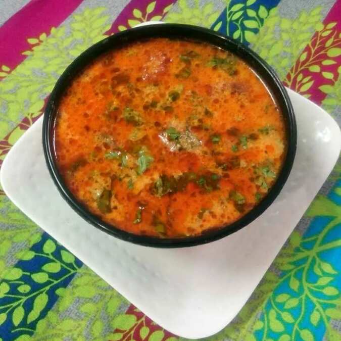 Lauki kofta in cornflakes gravy