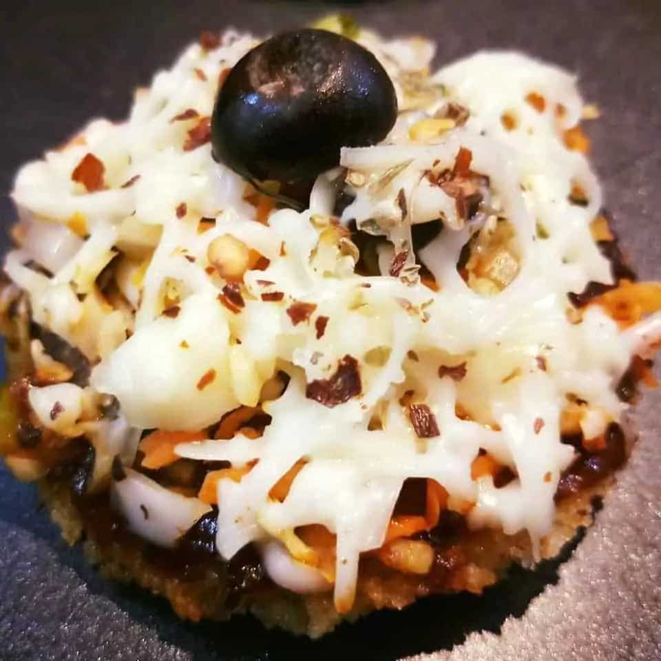 How to make Leftover Idlizza (idly Pizza) Recipe