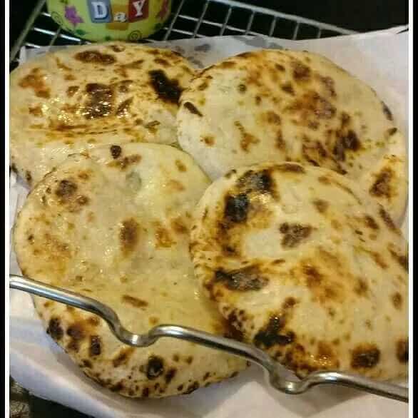 How to make Mini Chilly Cheese Kulchas Recipe