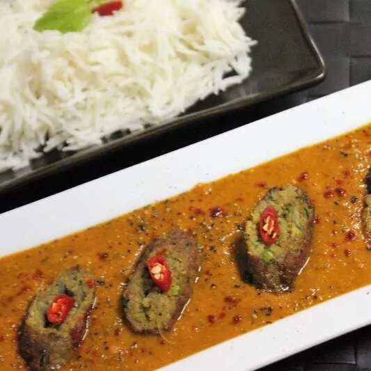 How to make Mutton Seekh Kebab In Tomato Gravy Recipe