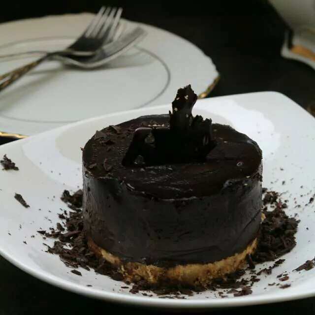 Oats and chocolate cheesecake