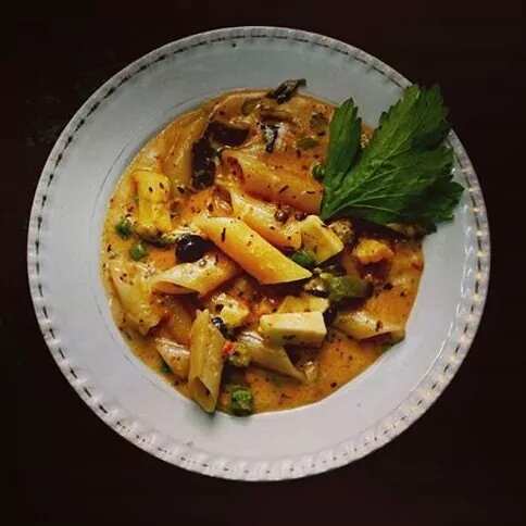 One pot pasta meal for party