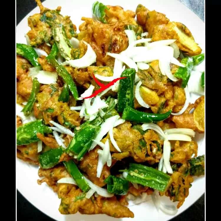 How to make Onions And Potatoes Pakora Recipe