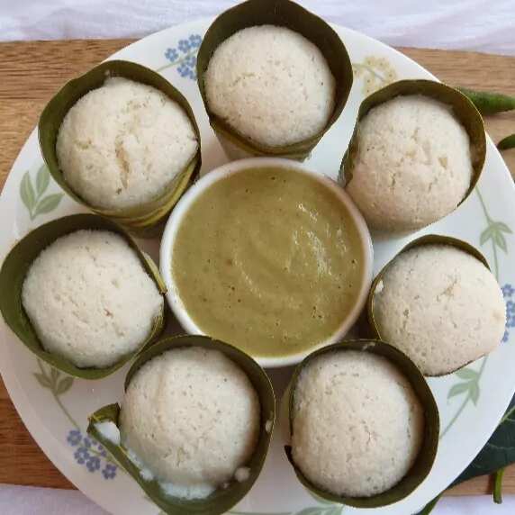 How to make Panasa Aku Idli And Ulli Chutneyidlis Steamed In Jackfruit