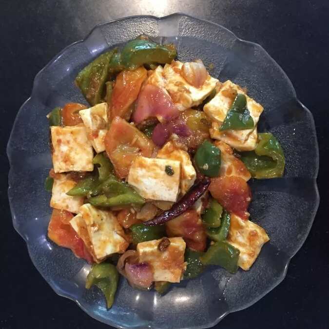 Paneer (Cottage Cheese) With Capsicum Sweet And Sour