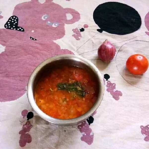 How to make Quick Onion Tomato Rasam Recipe