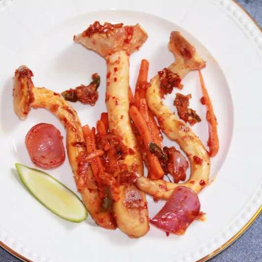 How to make Spicy Milky Mushroom With Lemon And Red Chilly Sauce Recipe
