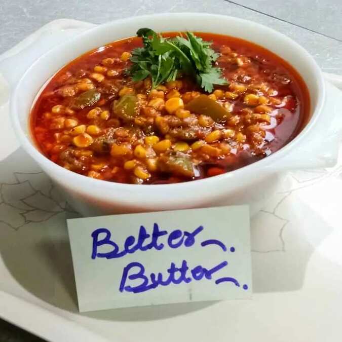 Tangy tomato gravy with corn capsicum