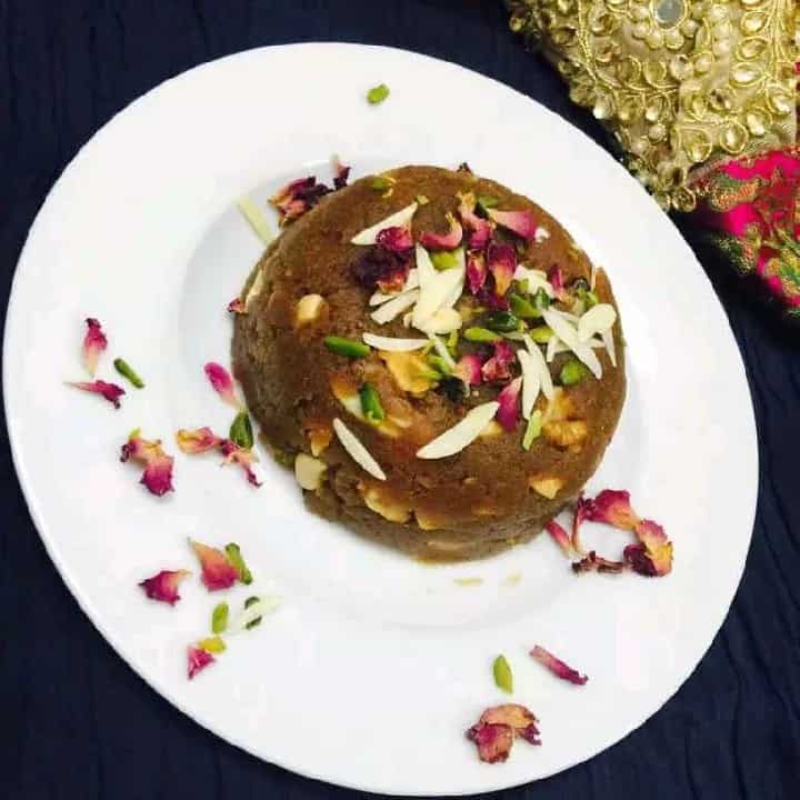 How to make Walnut And Jaggery Halwa Recipe