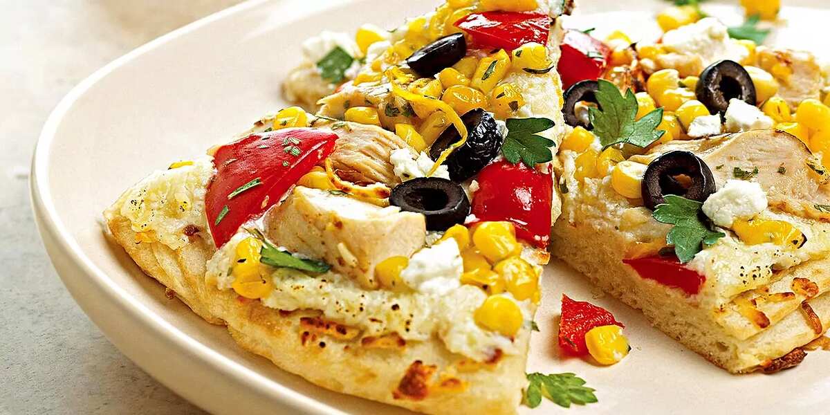Chicken And Corn Pizza