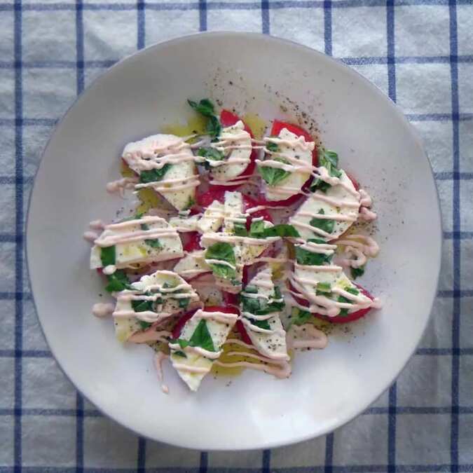 Spicy Caprese Salad