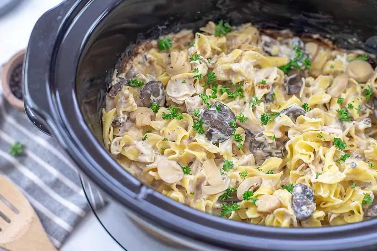 How to make Slow Cooker Chicken Stroganoff Recipe