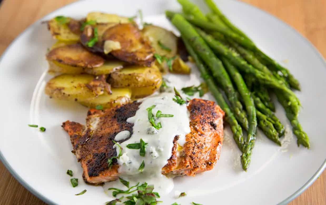 How to make Blackened Salmon With A Gorgonzola Cream Sauce Recipe