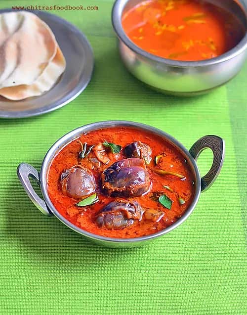Chettinad Thakkali Vengaya Kuzhambu Recipe