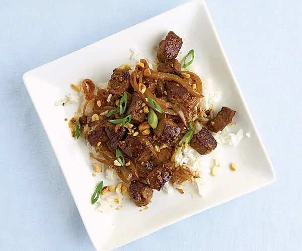 How to make Stir Fry Beef With Garlic Black Pepper & Lime Recipe