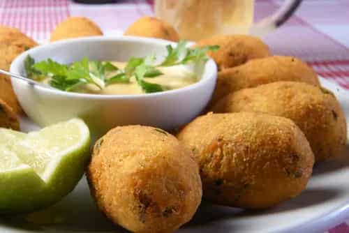 How to make Bolinhos De Bacalhau Recipe