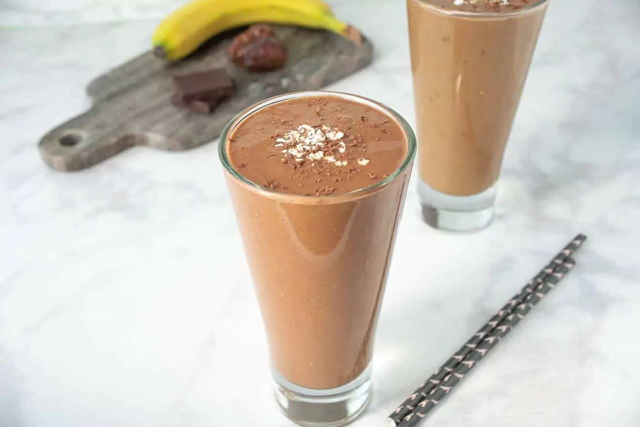 How to make Chocolate Matcha Breakfast Smoothie Recipe