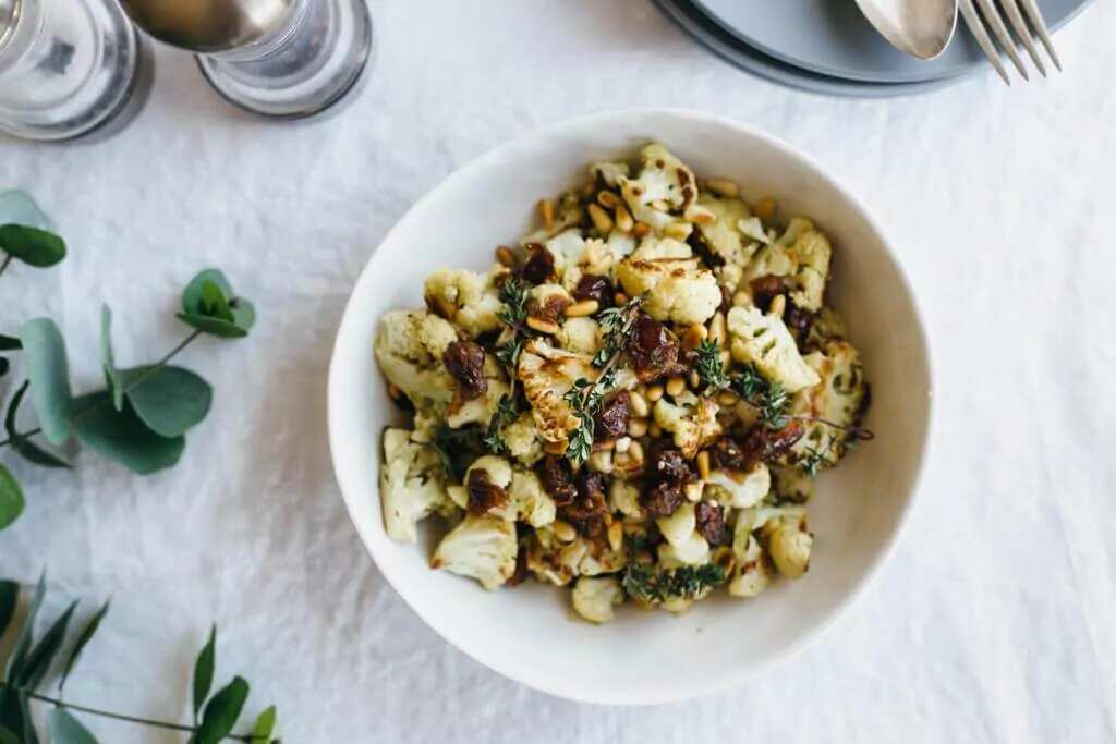 How to make Za'atar Roasted Cauliflower With Dates, Pine Nuts And Thyme Recipe