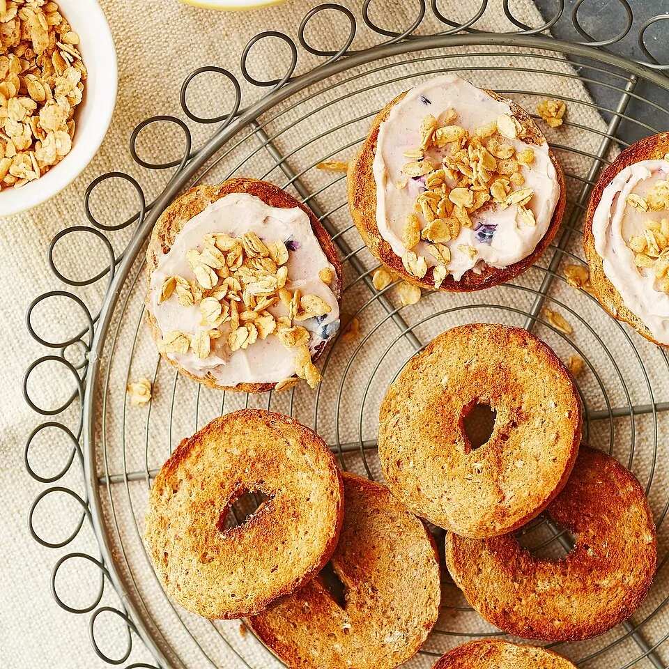 How to make Brown Sugarcinnamon Cream Cheese Bagels Recipe